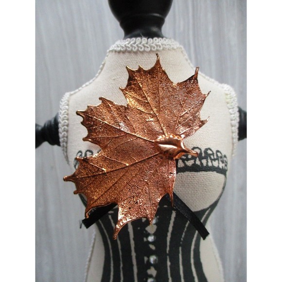 Stunning Copper Plated Maple Leaf Pendant Autumn Leaves Fall 3 inches - Picture 6 of 8